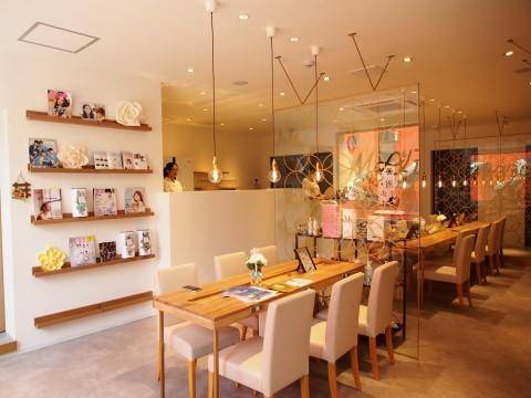 MARU Inc.宣布：日本首家（※）为前往日本的外国人提供最新美容咨询服务的咖啡厅开业啦！