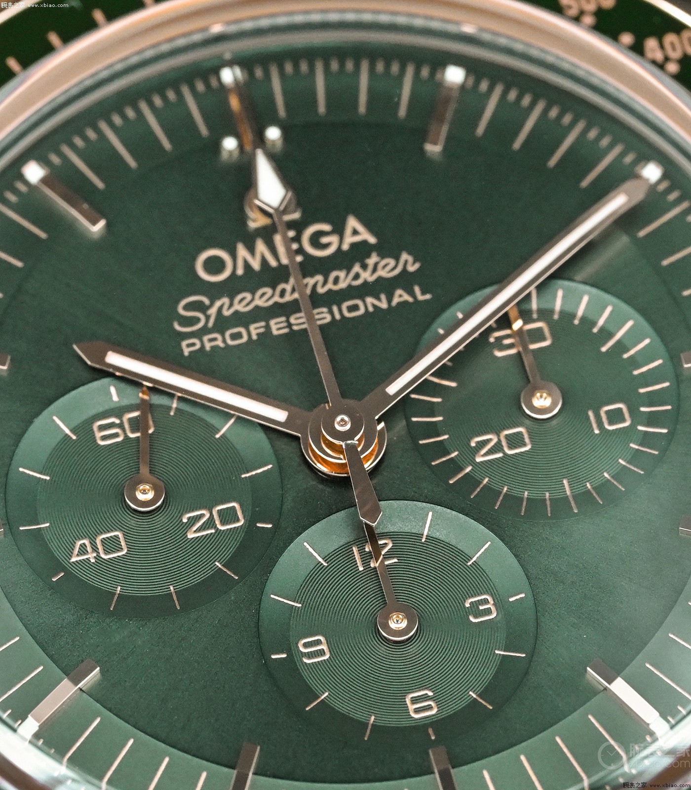 欧米茄超霸3861金壳绿盘