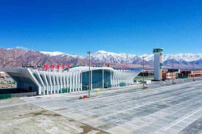 去年底通航的新疆塔什库尔干机场成为中国最西机场