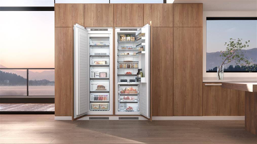 博世全新自动开门嵌入式冰箱