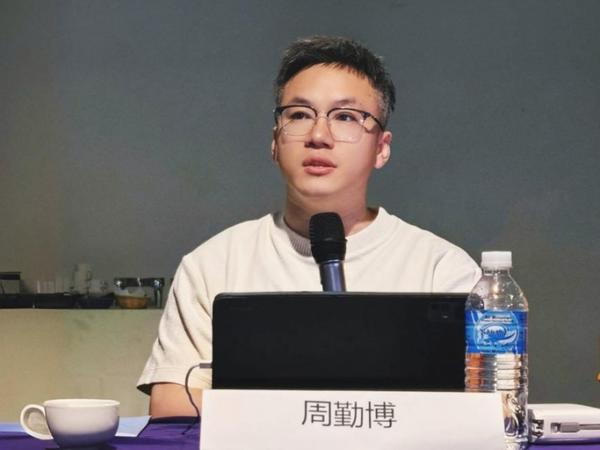打破垄断:工巢智能终端10000台铺设量背后两代人的国产平替之路